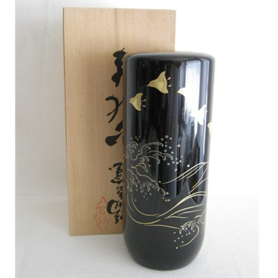 Wajima Japanese Lacquerware Vase, Birds & Waves Wajima Japanese Lacquerware Vase, Birds & Waves